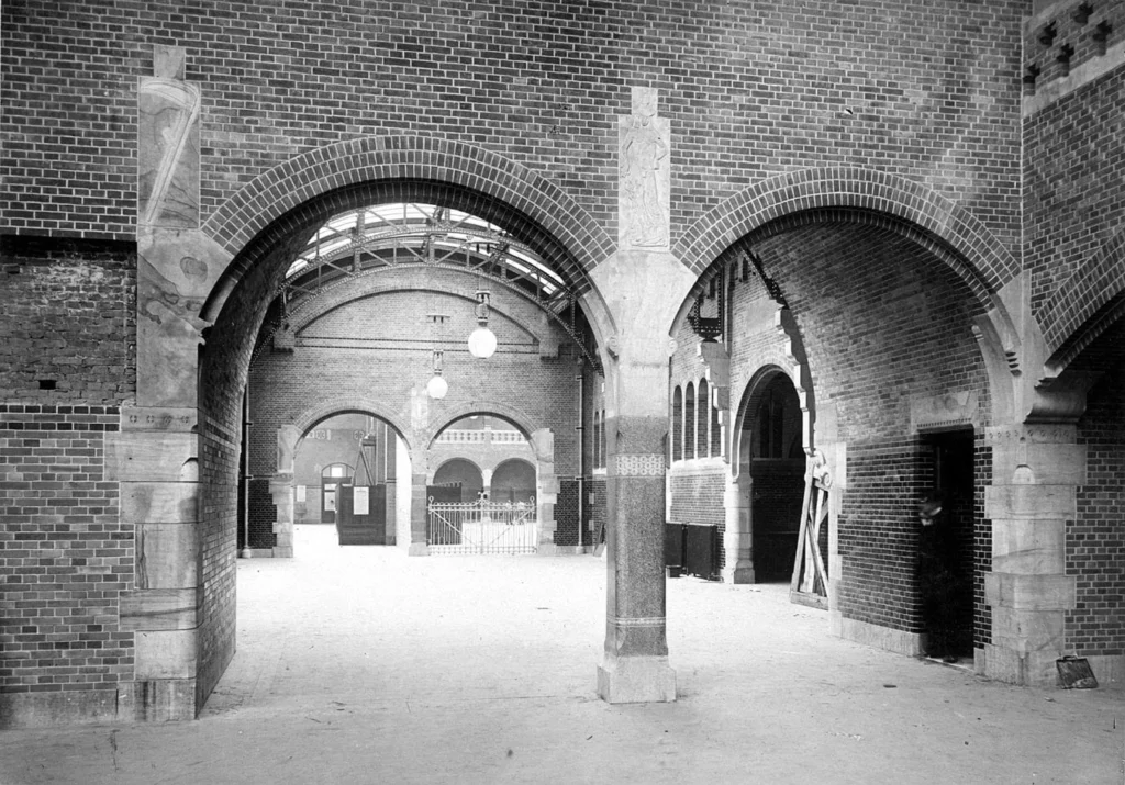 Beurs van Berlage Amsterdam — Exhibition foyer — Photo 4