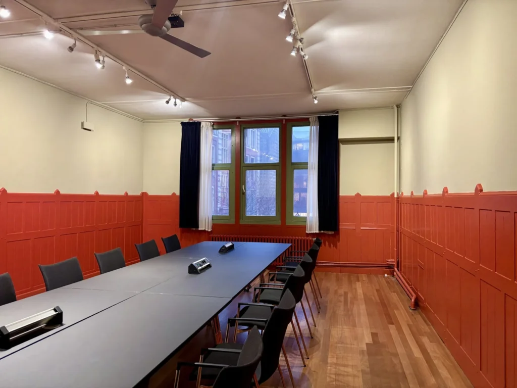 Beurs van Berlage Amsterdam — Red Room — Photo 2