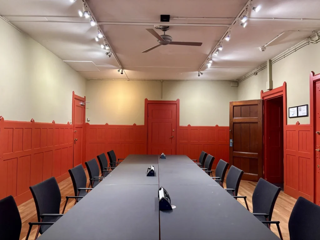 Beurs van Berlage Amsterdam — Red Room — Photo 4