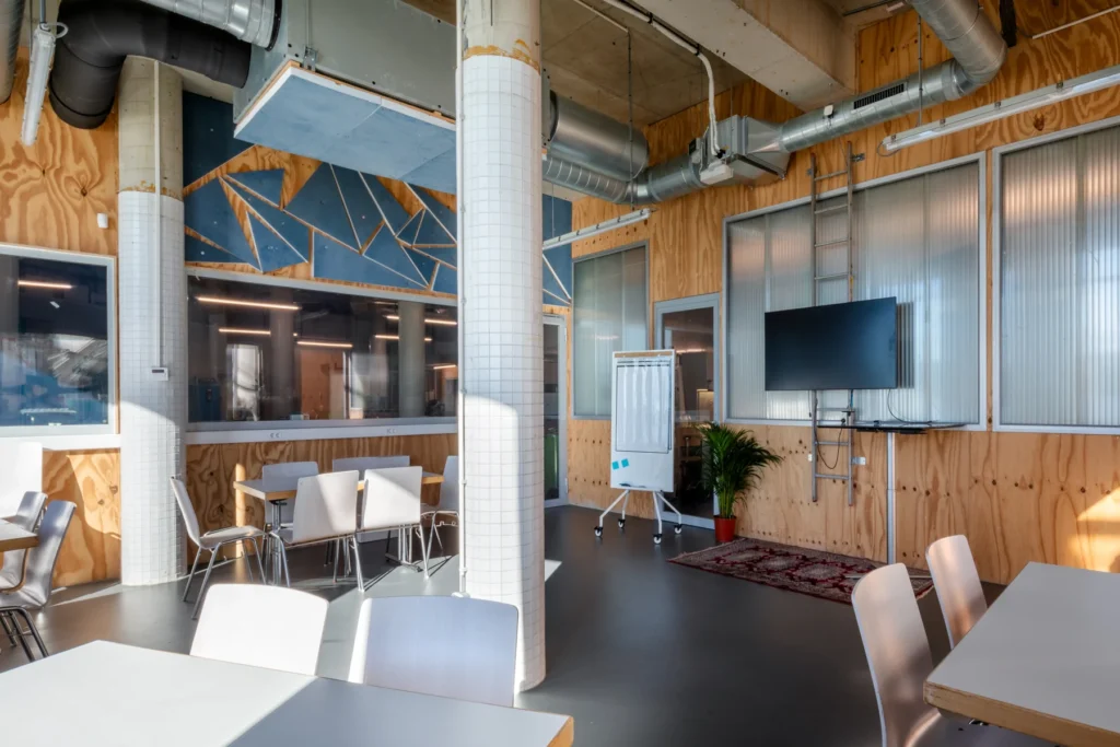 BlueCity (Tropicana-gebouw) – De Studio – foto 1