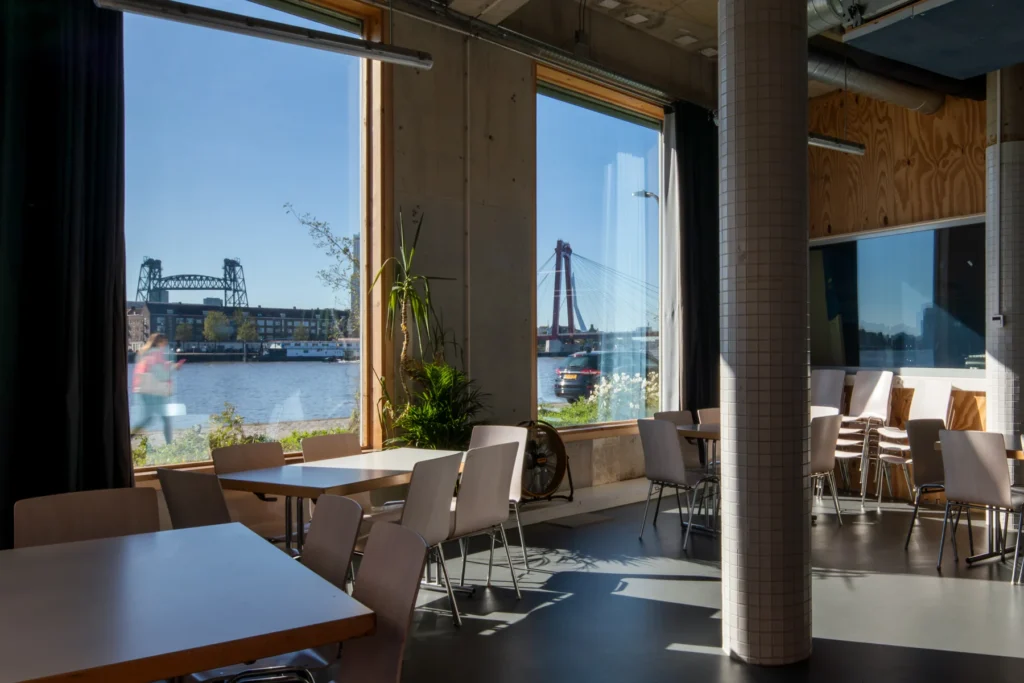 BlueCity (Tropicana-gebouw) – locatie – foto 24