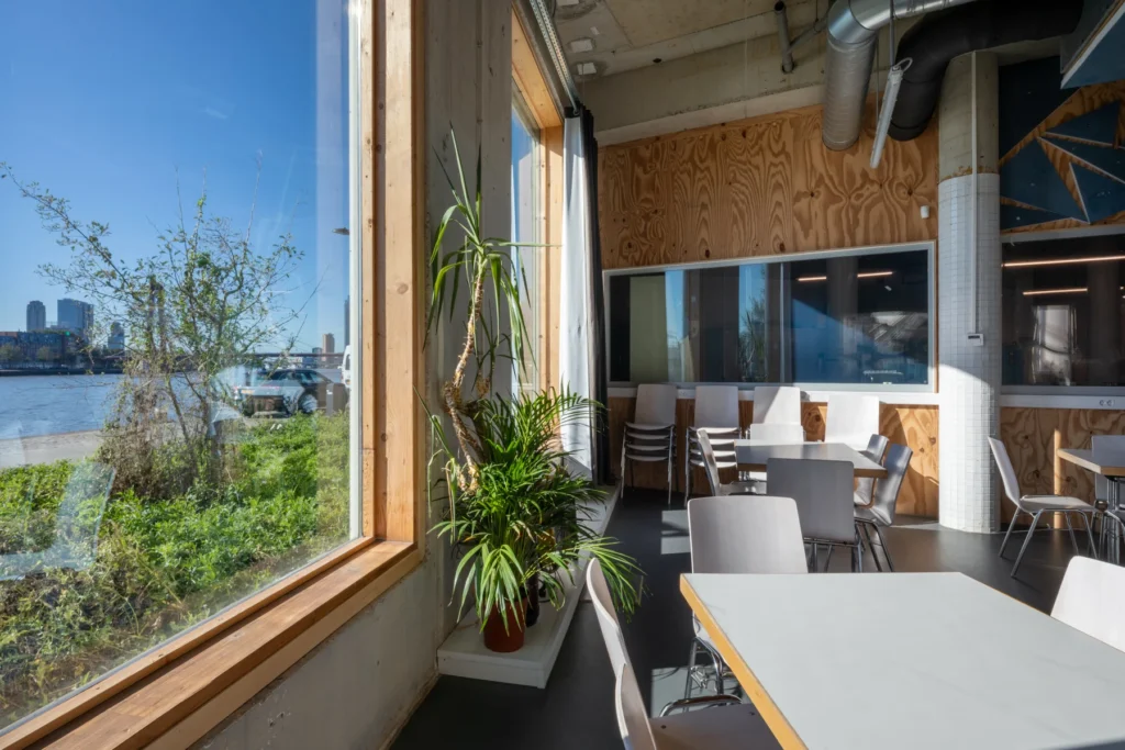 BlueCity (Tropicana-gebouw) – De Studio – foto 4