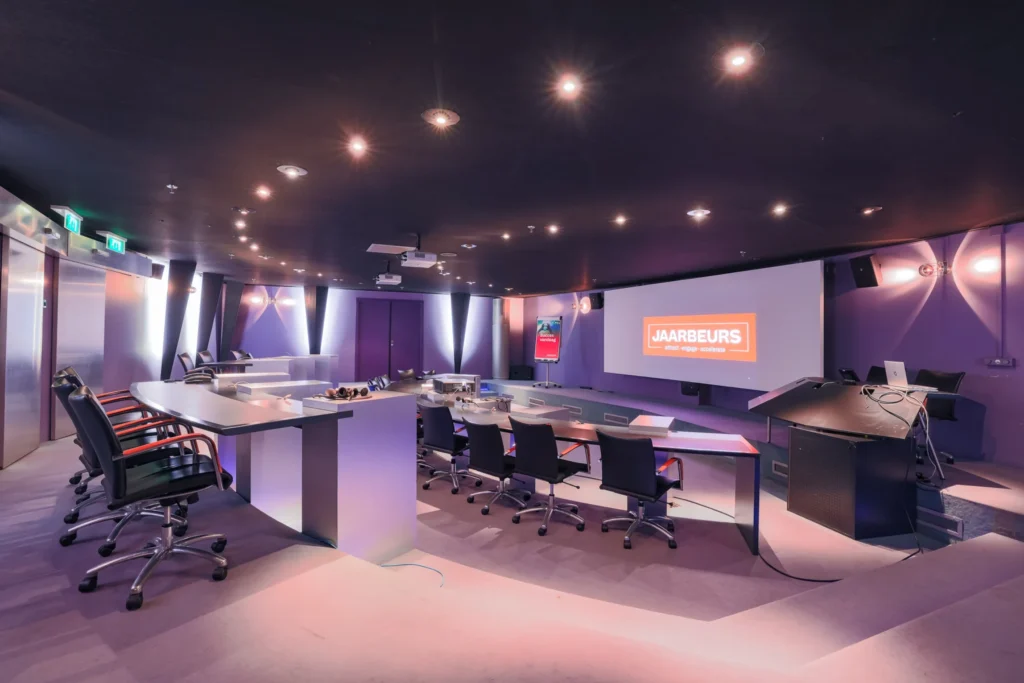 Media Plaza - Jaarbeurs — Shuttle – Media Plaza (Auditorium area) — Photo 3