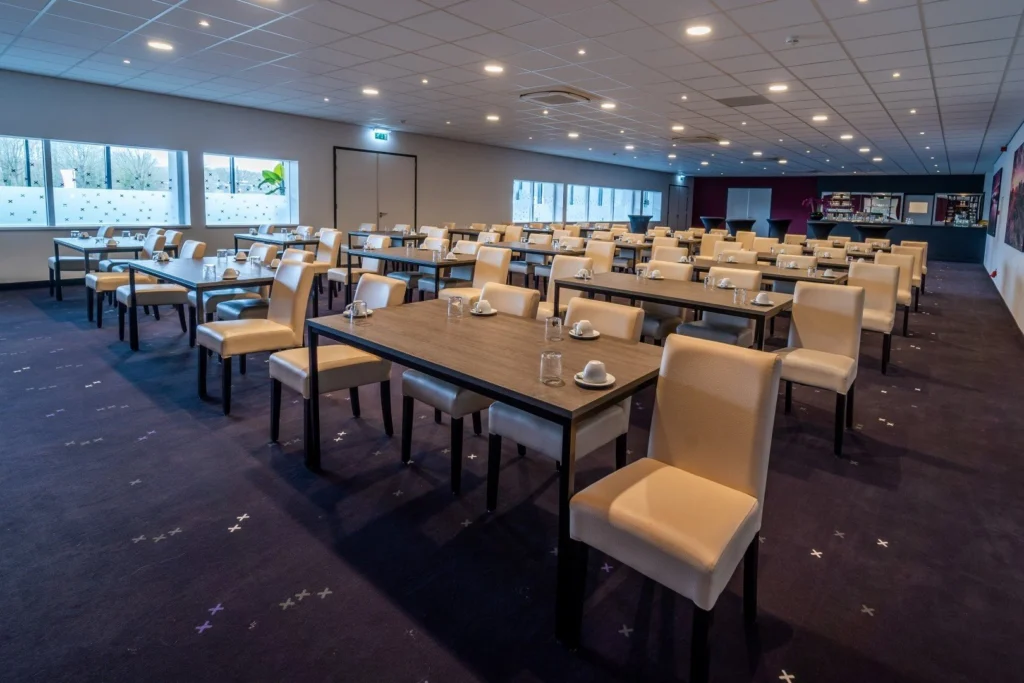 De Bonte Wever Assen — Magenta — Photo 2