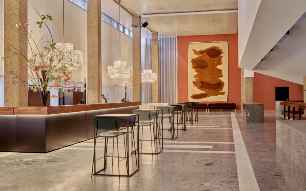 de Doelen ICC Rotterdam — Entrance and reception 47