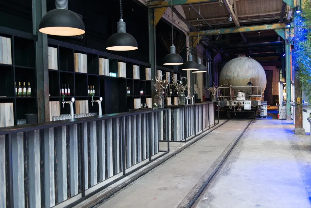 De Rijtuigenloods — Catering square — Photo 9
