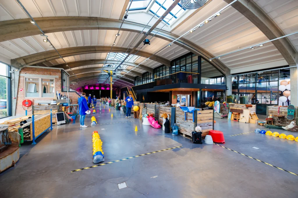 De Tinfabriek — Smelterij — Photo 7