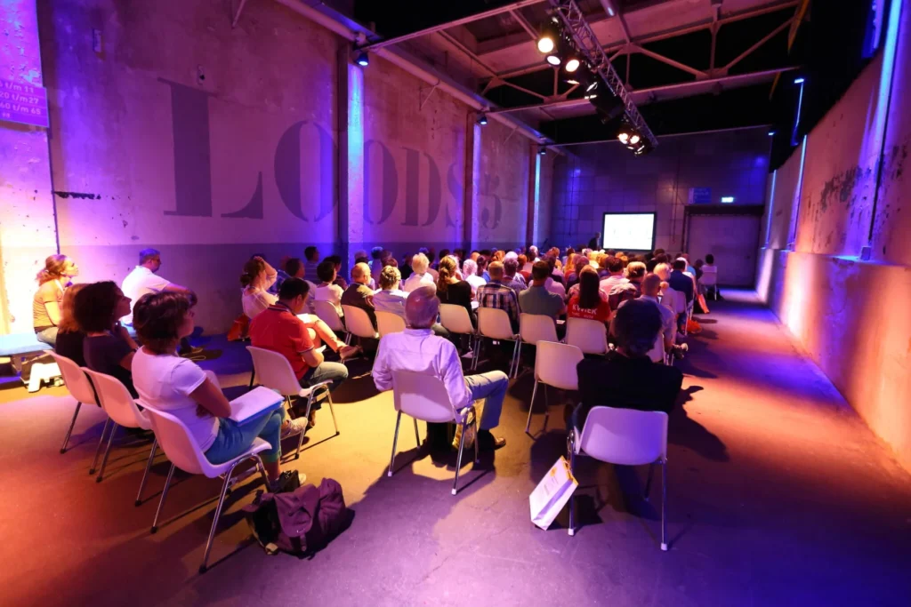 DeFabrique – Loods 5 – Kalvermelkfabriek---Loods-5---Congres---Subruimte---spreker