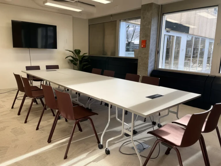 Dotslash Utrecht – Boardroom ./commit – Boardroom ./commit blok-opstelling (1)