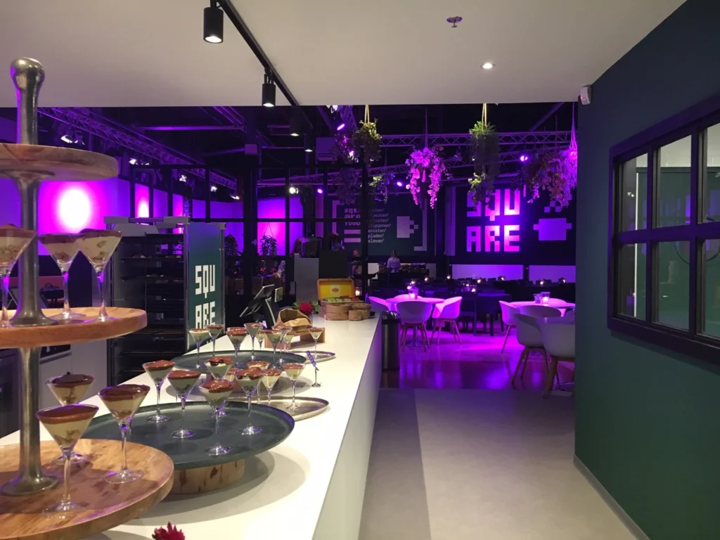 Expo Houten — Restaurant Sqaurefood — Photo 1
