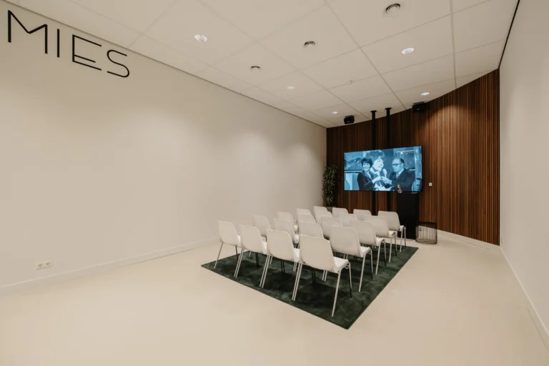Gooiland — Mies Bouwman Room — Photo 1