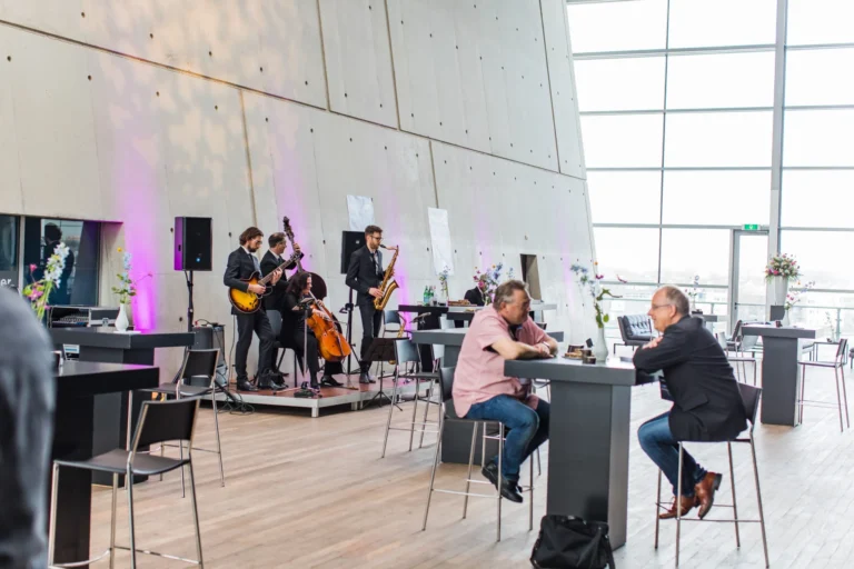 ijVENUES & Movenpick Hotel Amsterdam City Centre – B - Atrium – Atrium-catering-222