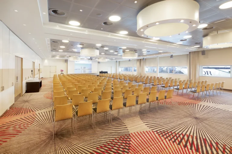 ijVENUES & Movenpick Hotel Amsterdam City Centre – C - Matterhorn – 1.-Matterhorn-Meeting-Rooms