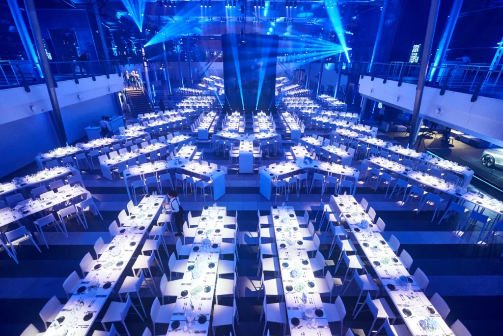 ijVENUES & Movenpick Hotel Amsterdam City Centre — D - Main Deck — Photo 2