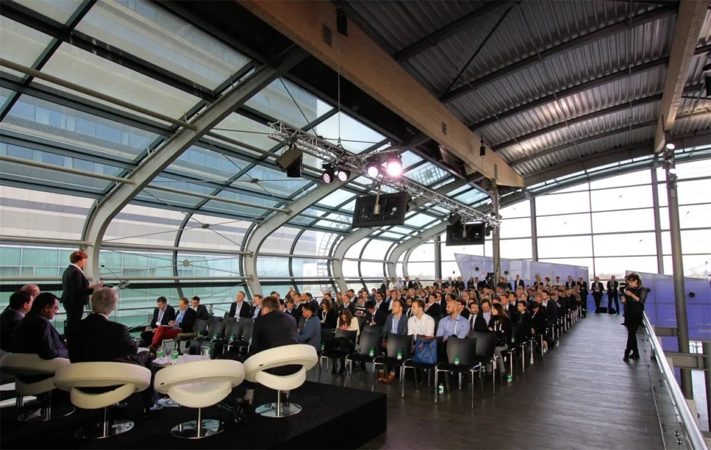 ijVENUES & Movenpick Hotel Amsterdam City Centre – locatie – foto 7