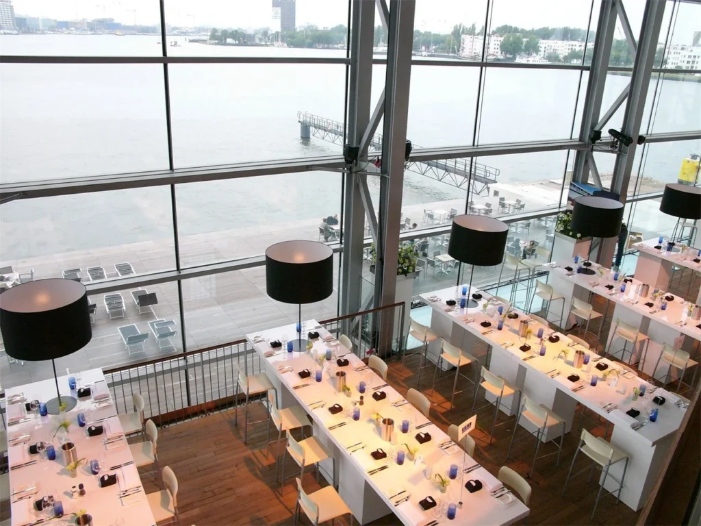 ijVENUES & Movenpick Hotel Amsterdam City Centre – locatie – foto 9