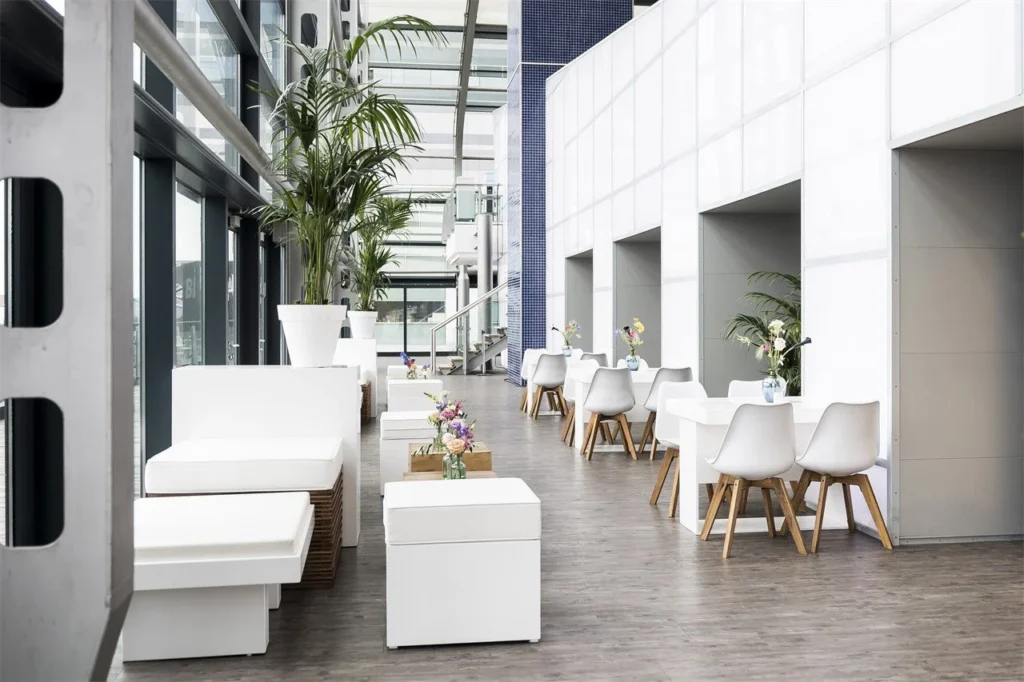 ijVENUES & Movenpick Hotel Amsterdam City Centre – locatie – foto 28