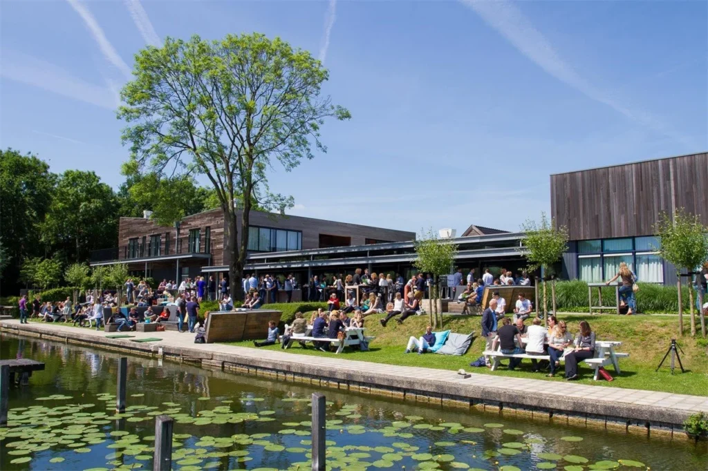 InnStyle - Maarssen — Waterfront terrace — Terrace 3