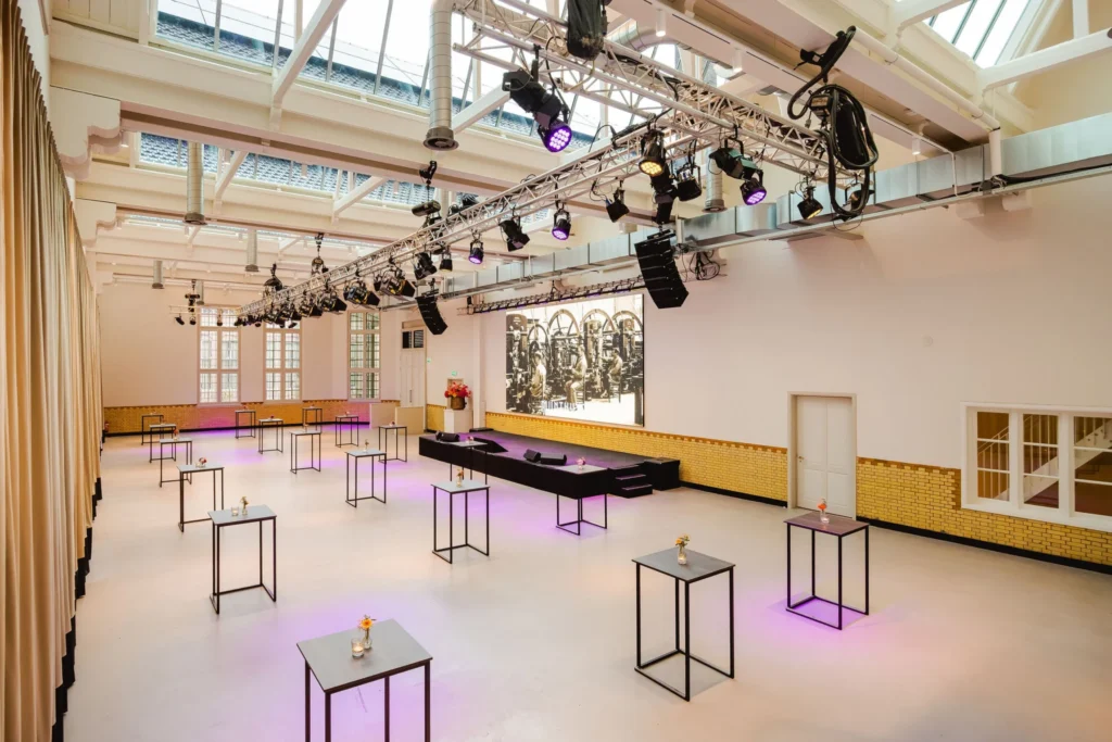 Munthuys – De Muntzaal – Muntzaal in borrelopstelling