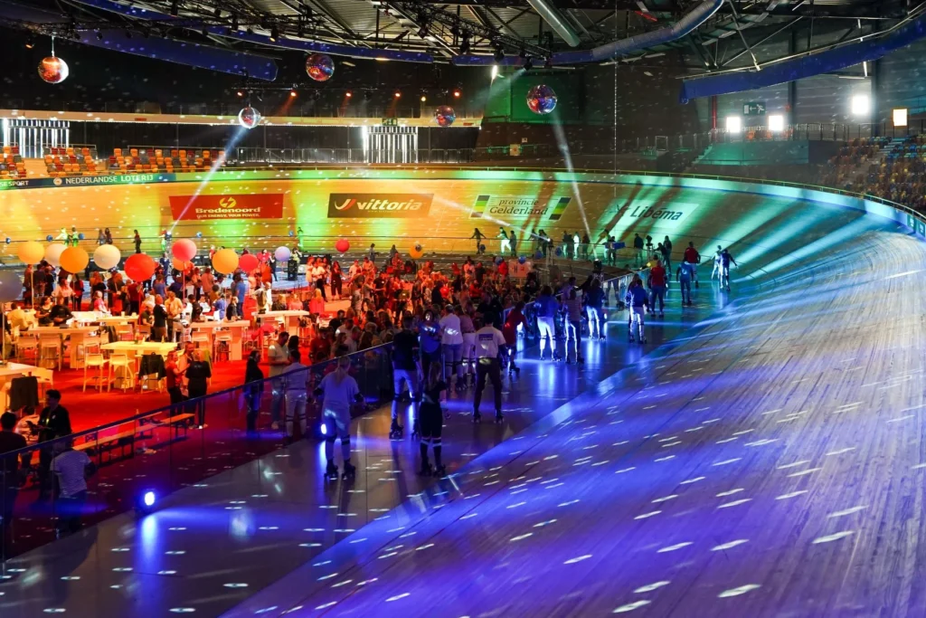 Omnisport Apeldoorn — Cycling and Athletics Hall — Photo 2