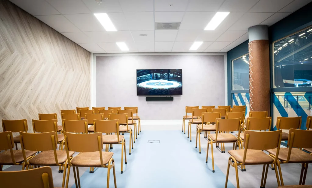 Omnisport Apeldoorn — Workout Rooms Sportfoyer 1 to 3 — Entrance and reception 1