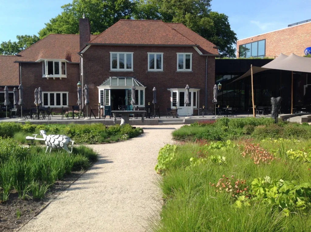 Singer Laren — Villa — Photo 4