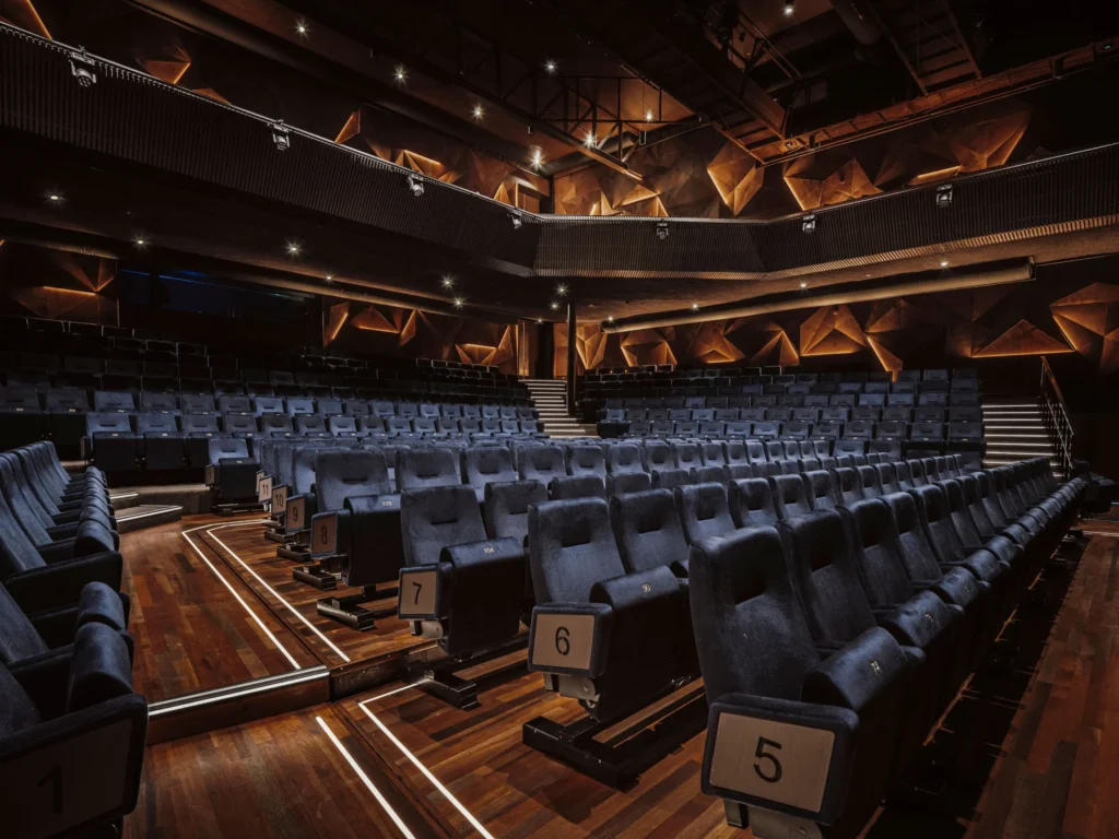 Spant! — Podium één — Theatre layout 9
